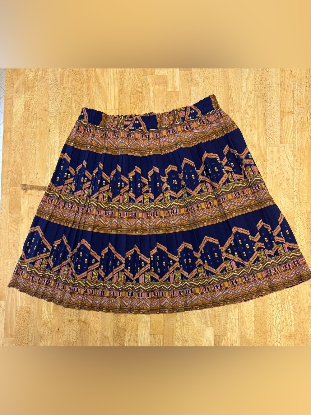 Edme & Esyllte Anthropologie Navy Aztec Tribal Pleated Skirt Size Medium Boho